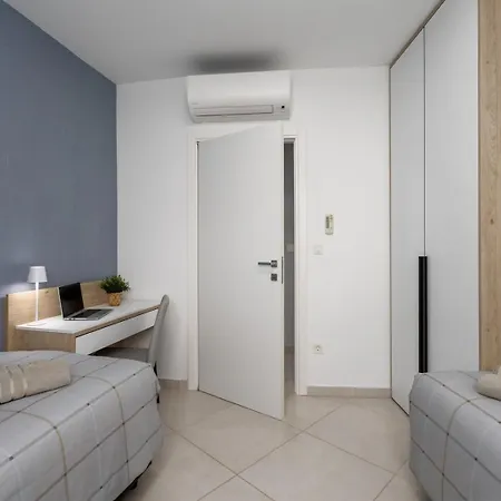 Family-friendly With Swimming Pool - 27270 Appartamento Umago
